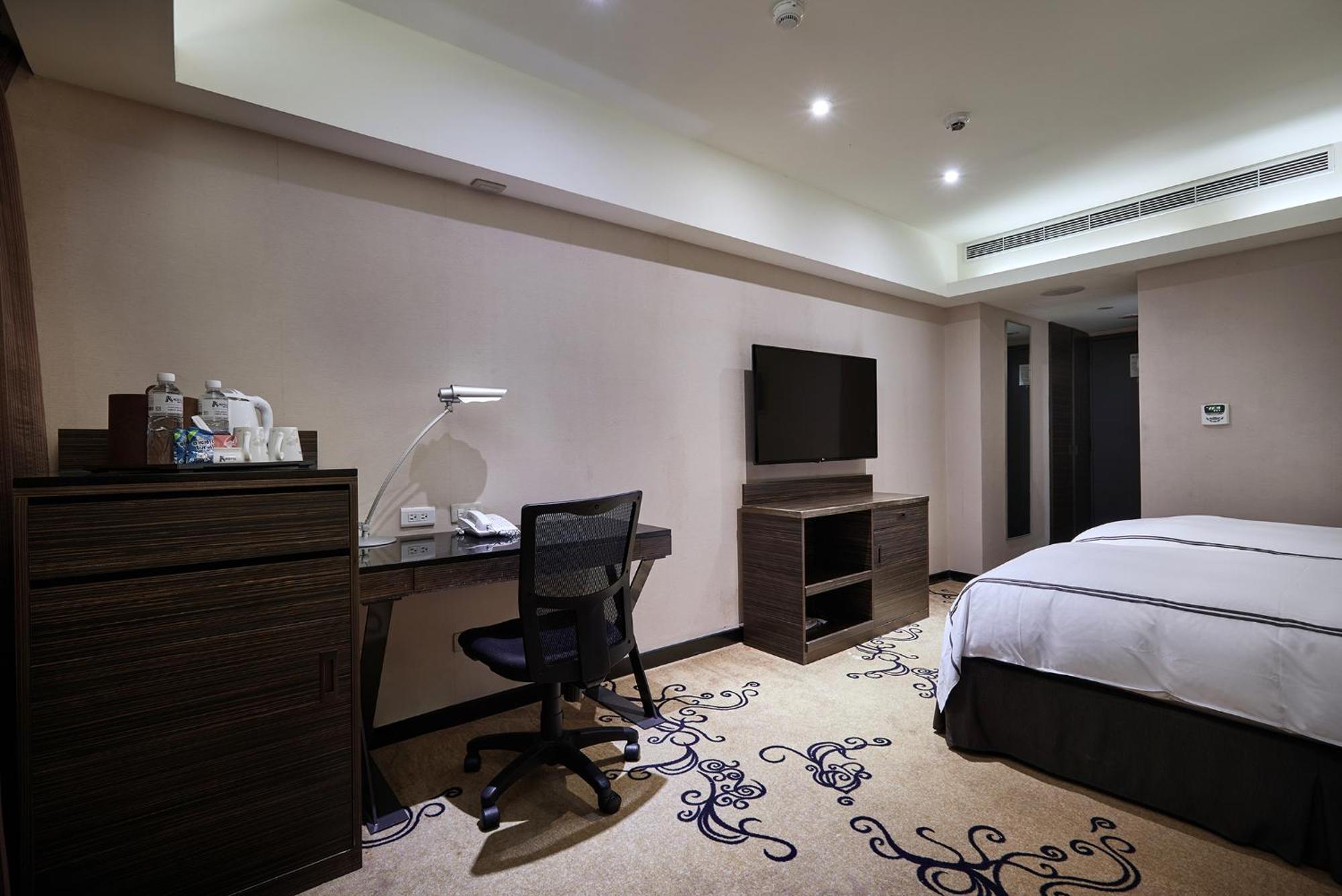 K Hotel Тайбэй Экстерьер фото