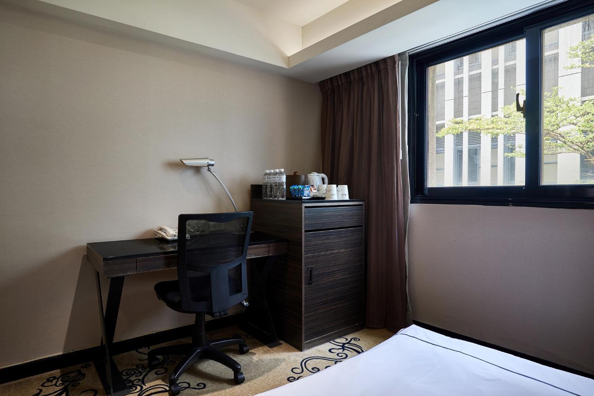 K Hotel Тайбэй Экстерьер фото